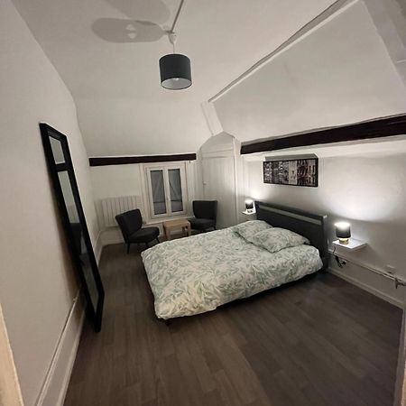 Appartement + Parking Prive Sainte-Savine Exterior foto