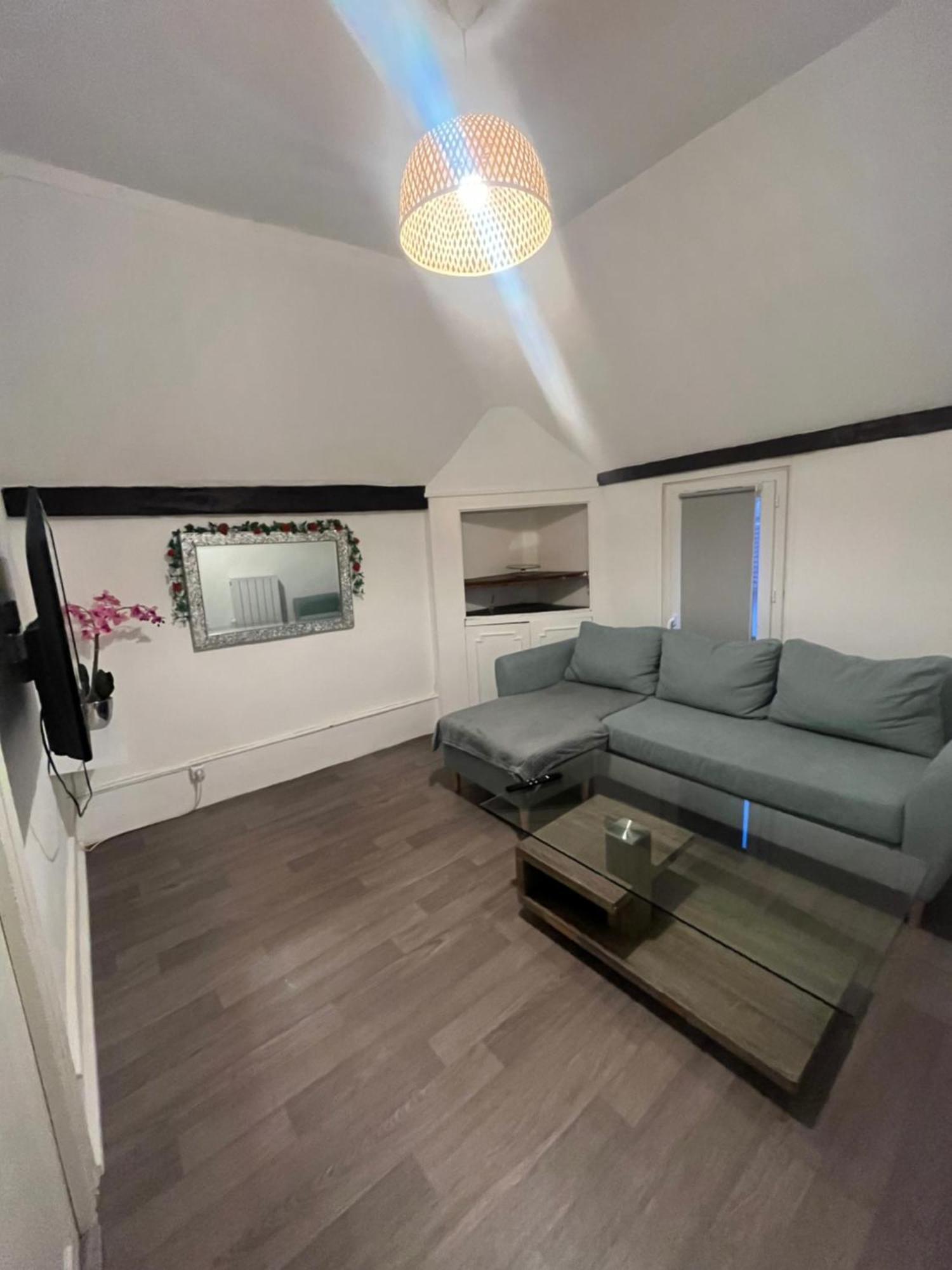 Appartement + Parking Prive Sainte-Savine Exterior foto